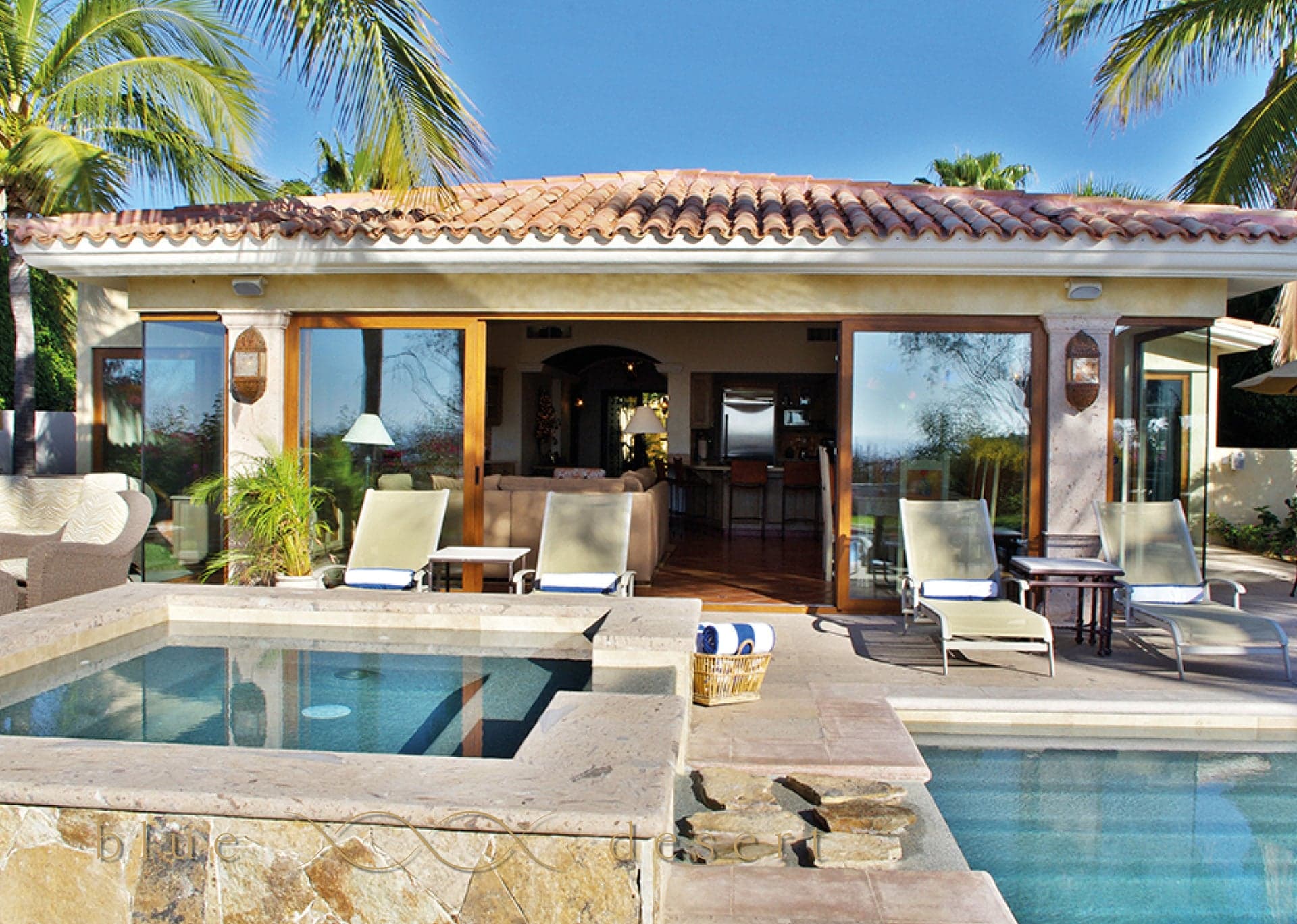 POOL AND JACUZZY ACCESS
